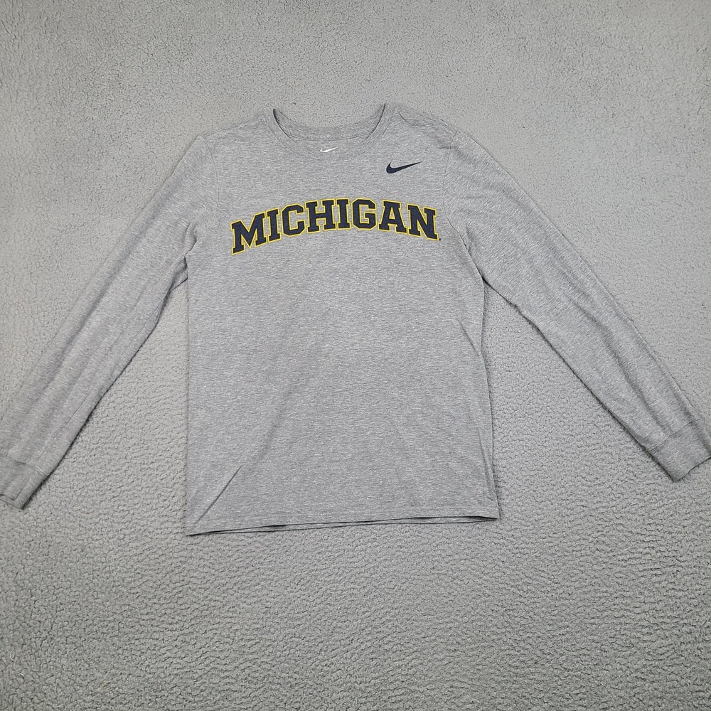 Michigan Wolverines Nike Long Sleeve T-Shirt Mens Small Gray Athletic Cut Tee